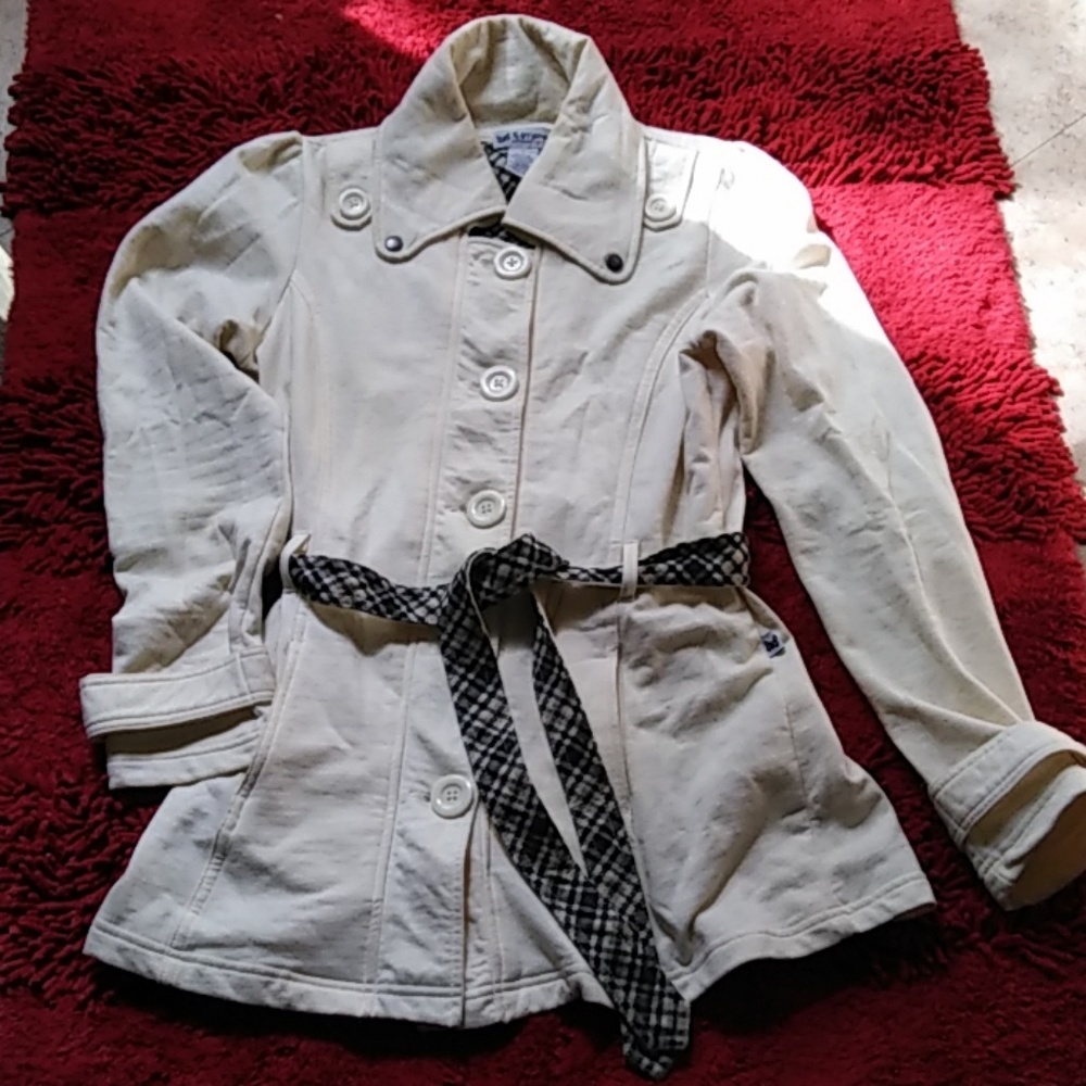 Self Esteem Ivory Cotton polyester jacket. Jr L
